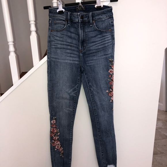 Abercrombie & Fitch High Wasted Jeans Size 24 - Picture 3 of 6
